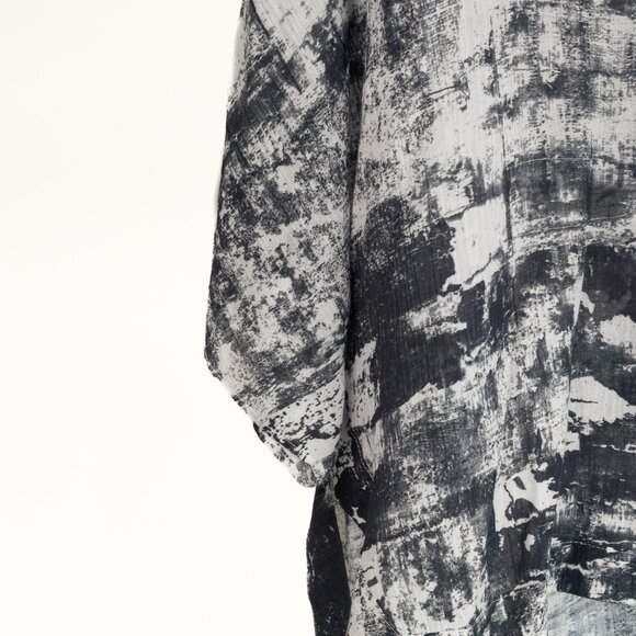 Helmut Lang White & Black Abstract Crepe Cropped Dolman-Sleeve Blouse - Picture 5 of 9